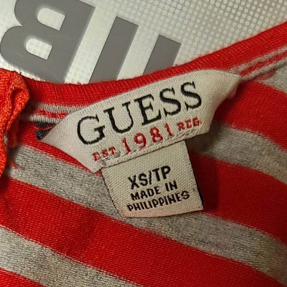 GUESS crop top - Picture 4 of 4
